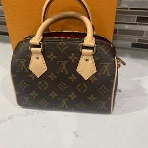 Louis Vuitton speedy 20
